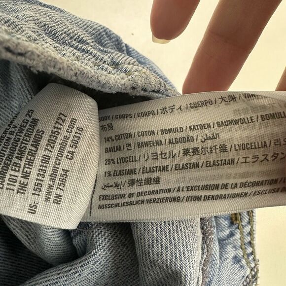 Abercrombie & Fitch 24 / 00 A&F Mom Jean Denim Blue High Rise Cut-Off Light Wash - Picture 9 of 11